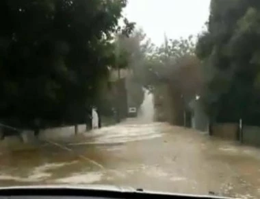 Πλημμύρισαν οι δρόμοι στο Μάτι! (βίντεο)